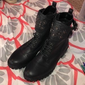 Short Black Boots